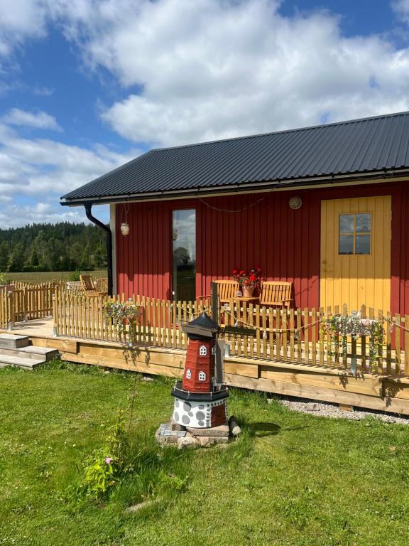 Zahrada ubytování Stuga i idyllisk lantlig miljö