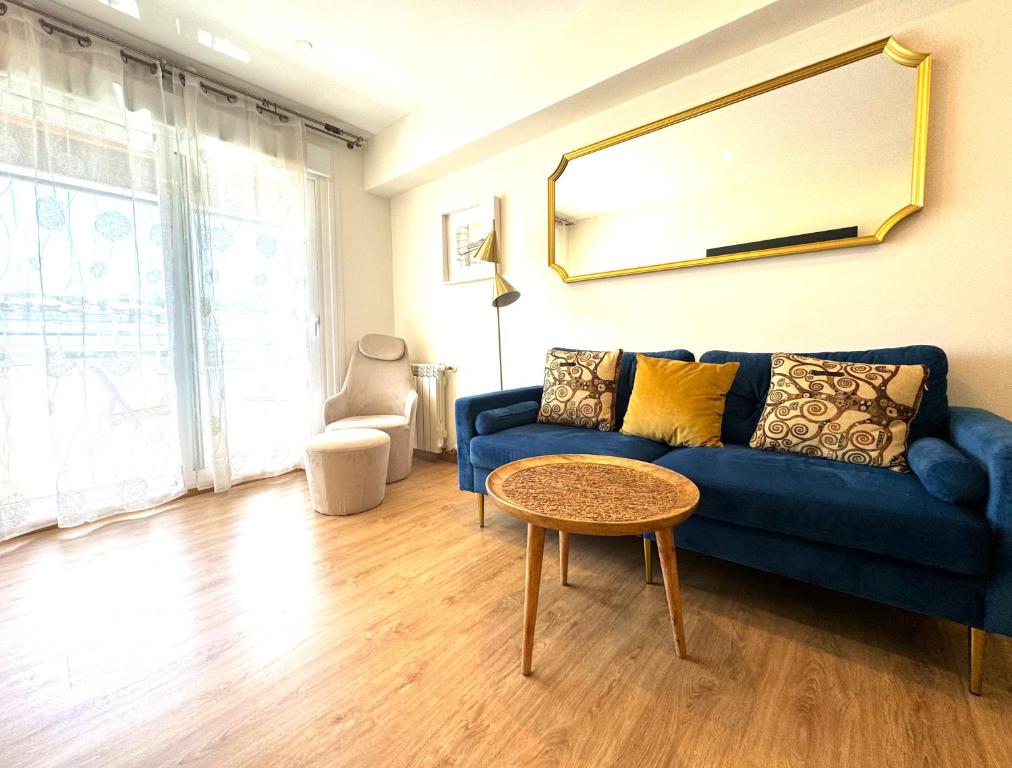 Posezení v ubytování Paradise Luxurious apartment, free parking, 3 double rooms, 4 beds, terrace, jacuzzi, new