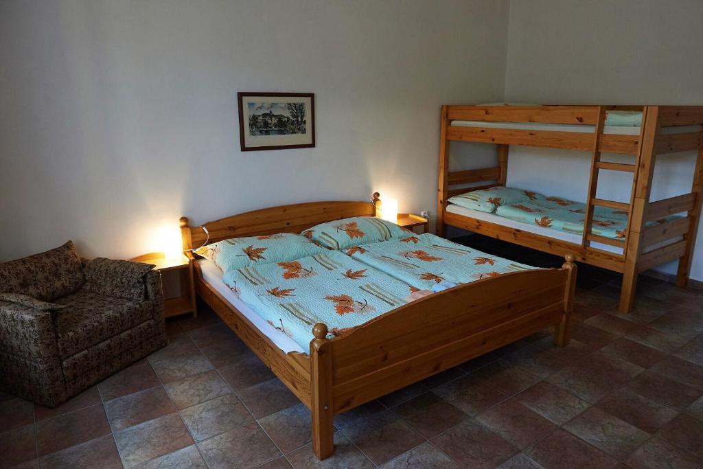 Penzion U Rybníka - Chambre Quadruple