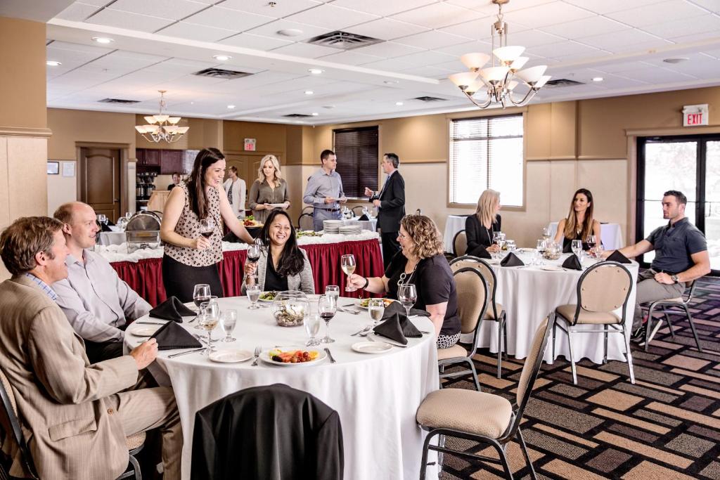 Chateau Nova Kingsway - Resim 20