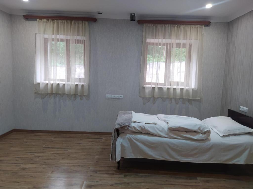 Postel nebo postele na pokoji v ubytování Verishen Guest House B&B