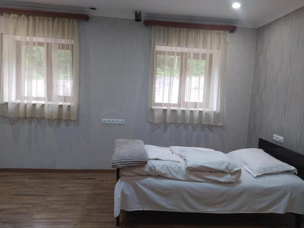 Postel nebo postele na pokoji v ubytování Verishen Guest House B&B