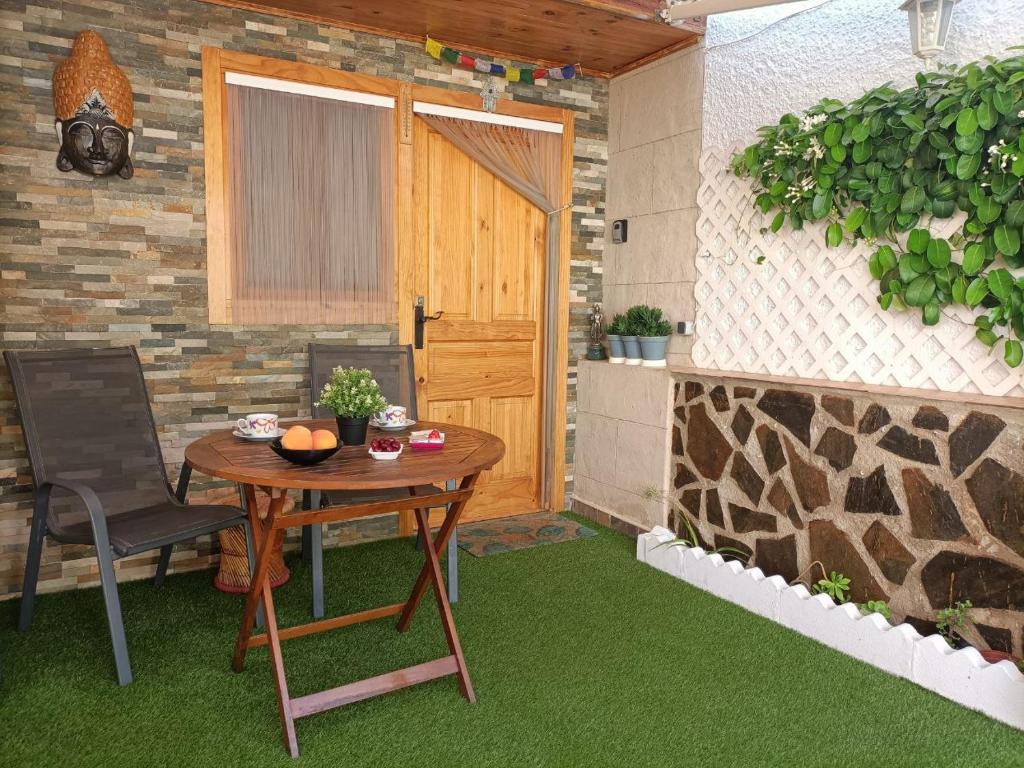 Fotografie z fotogalerie ubytování La casa del Buda Cerca de la playa con piscina v destinaci Gran Alacant