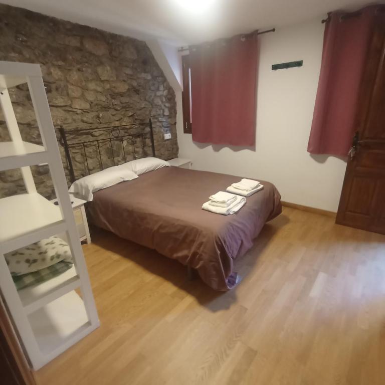 Pensió i Apartaments la Bordeta - Budget Double Room - Without View
