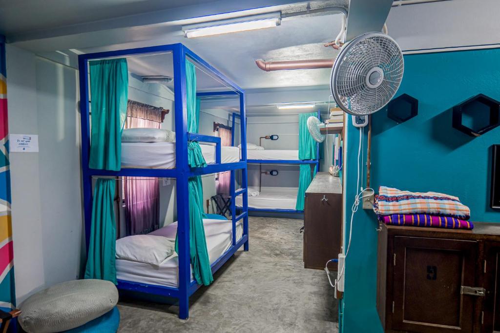 Postel nebo postele na pokoji v ubytování Drift Inn San Pedro