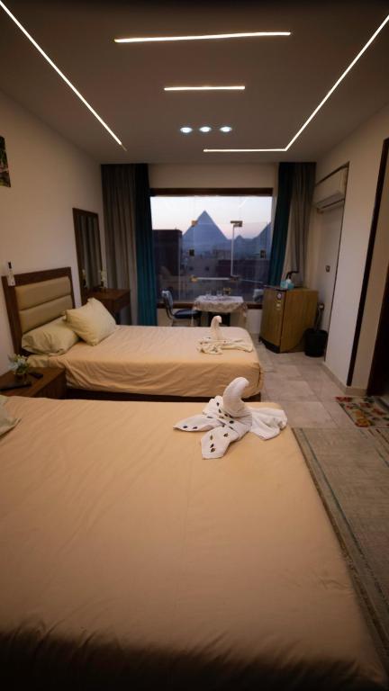 Nespecifikovaný výhled na hory nebo výhled na hory při pohledu z hotelu