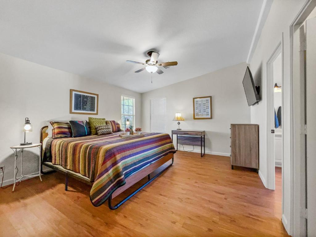 Katil atau katil-katil dalam bilik di Old Whitmer Place Apache Junction