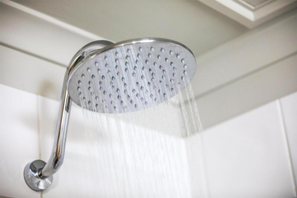 Nightcap at Riverside Hotel - Resim 18