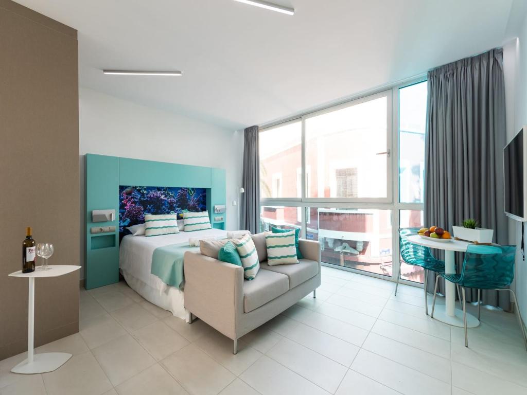 Studio in Las Palmas near Playa de Las Canteras