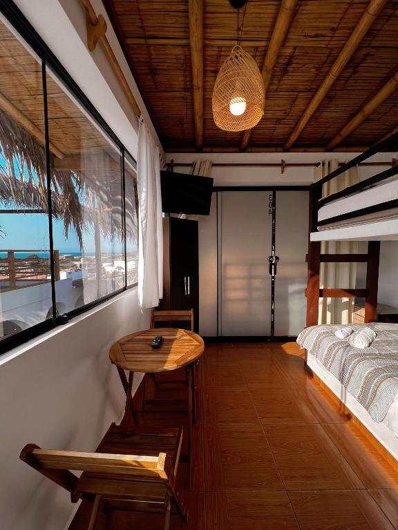 Postel nebo postele na pokoji v ubytování Gamora Hotel Playa