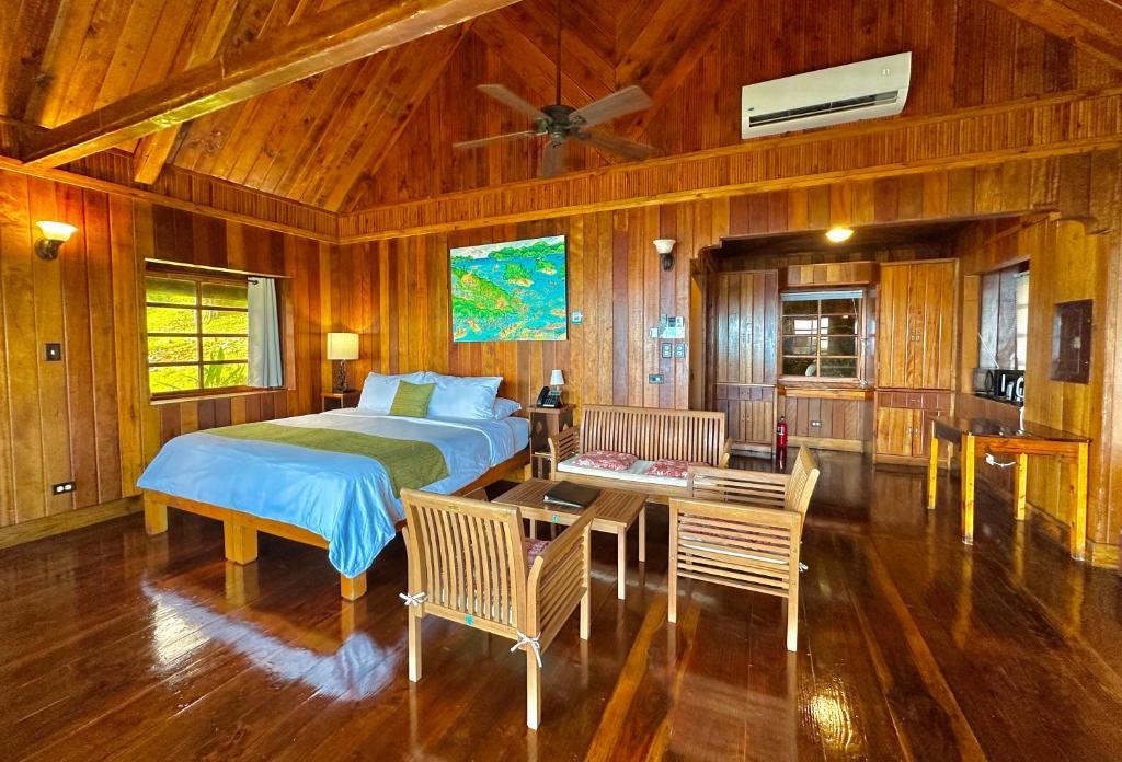 Palau Carolines Resort - Bangalô Deluxe
