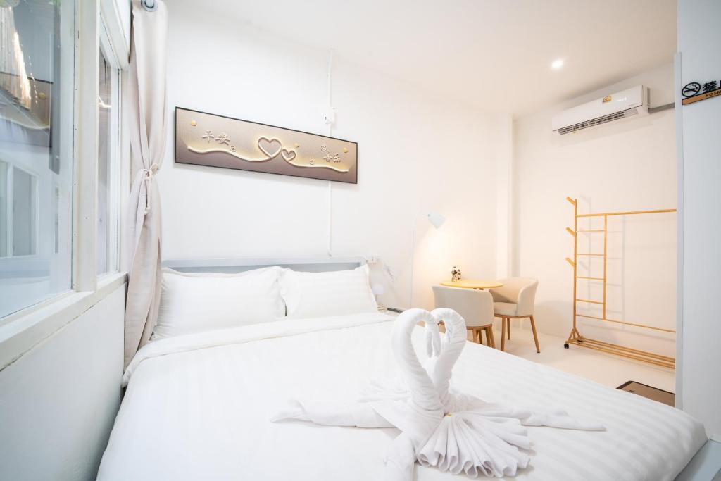 ZJ House Phuket Town - Resim 27