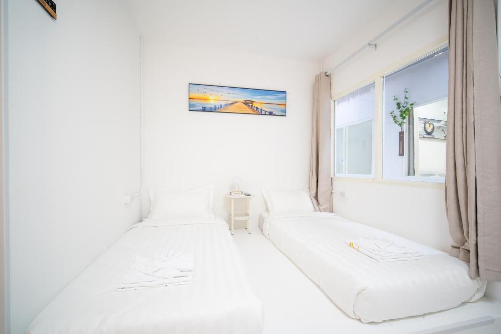 ZJ House Phuket Town - Resim 41