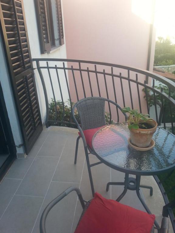 Balkon lub taras w obiekcie Apartment Bozac