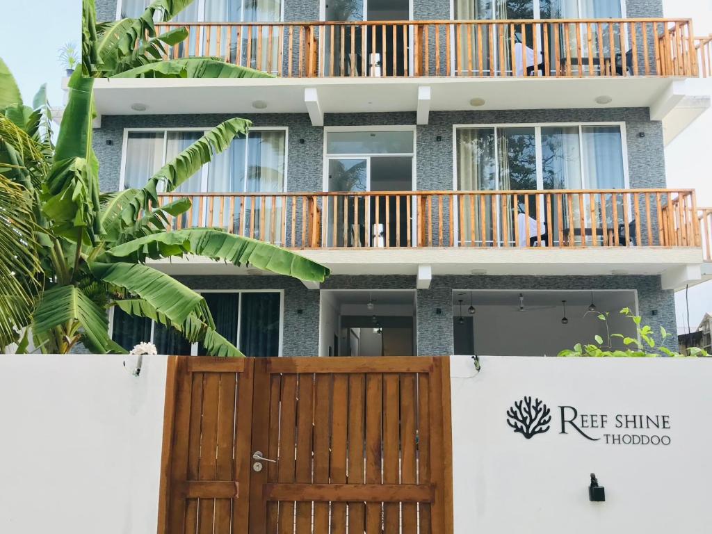 Balkón nebo terasa v ubytování REEF SHINE Thoddoo