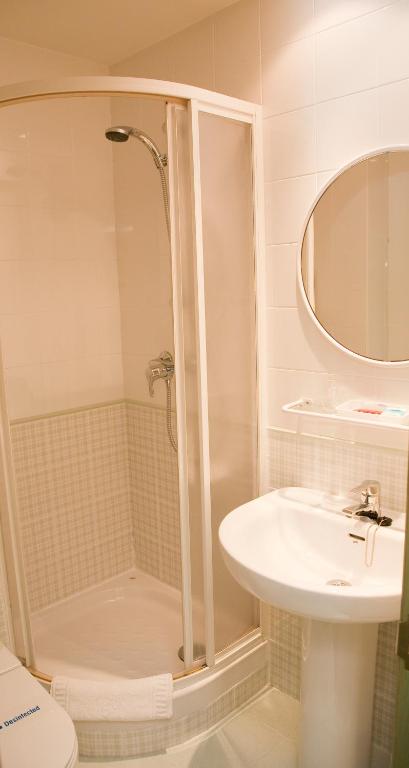 Koupelna v ubytování Hostal Navarra