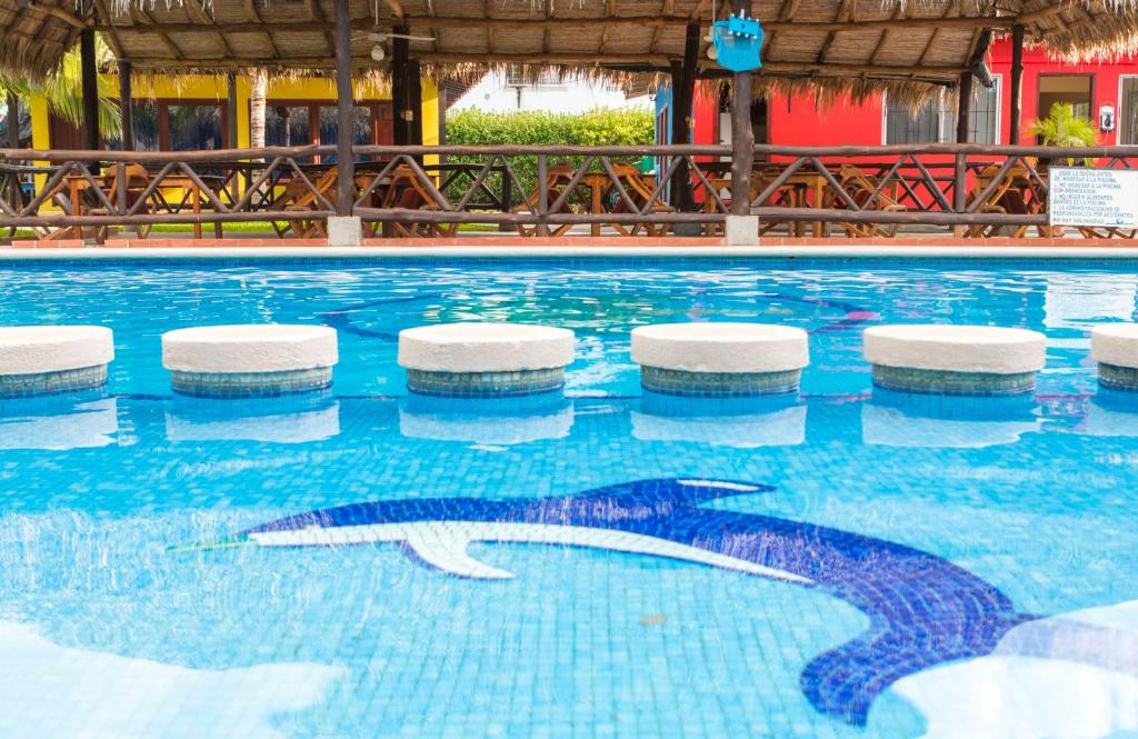 Bazén v ubytování Hotel Guanacaste Lodge nebo v jeho okolí