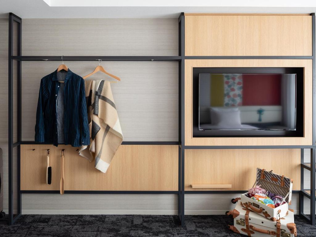 TV a/nebo společenská místnost v ubytování Mitsui Garden Hotel Kyoto Shijo