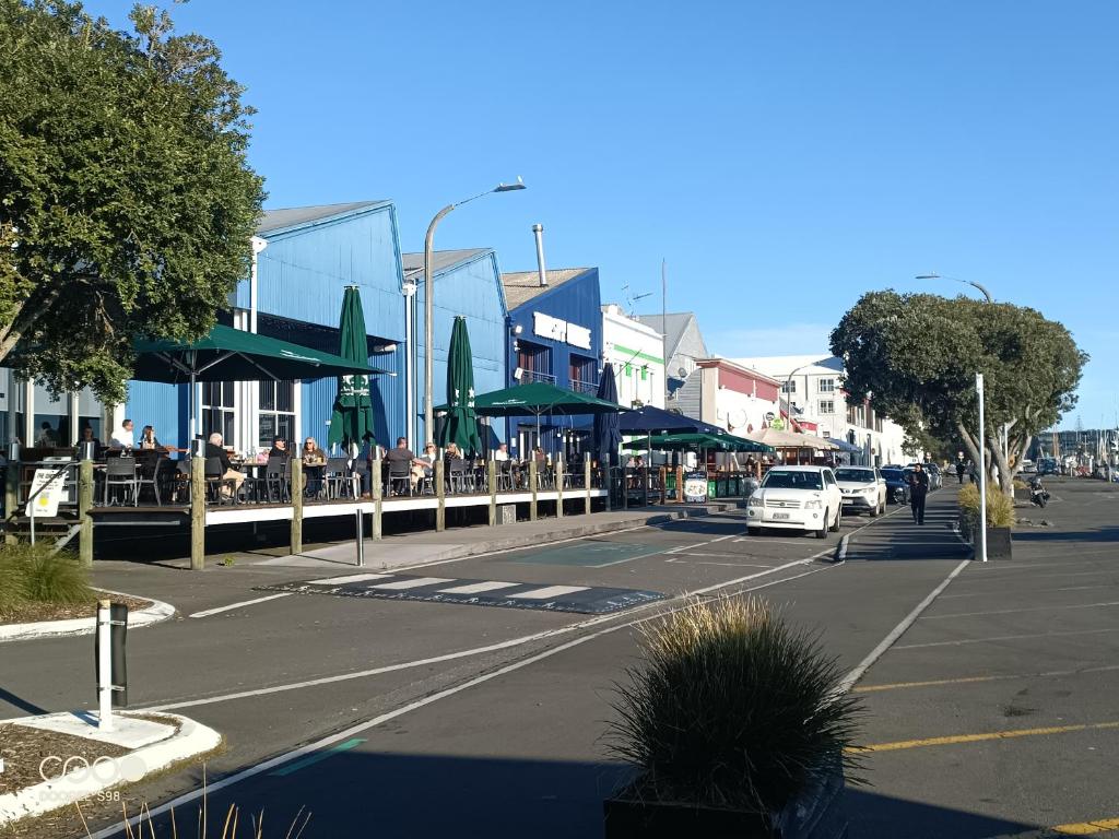 Cozy spacious estuary view three bedroom townhouse - Resim 32