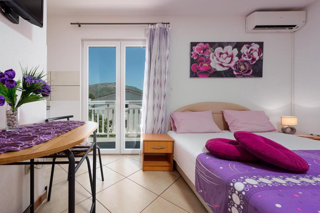 Posteľ alebo postele v izbe v ubytovaní Villa Vrebac Badem on the Peljesac peninsula