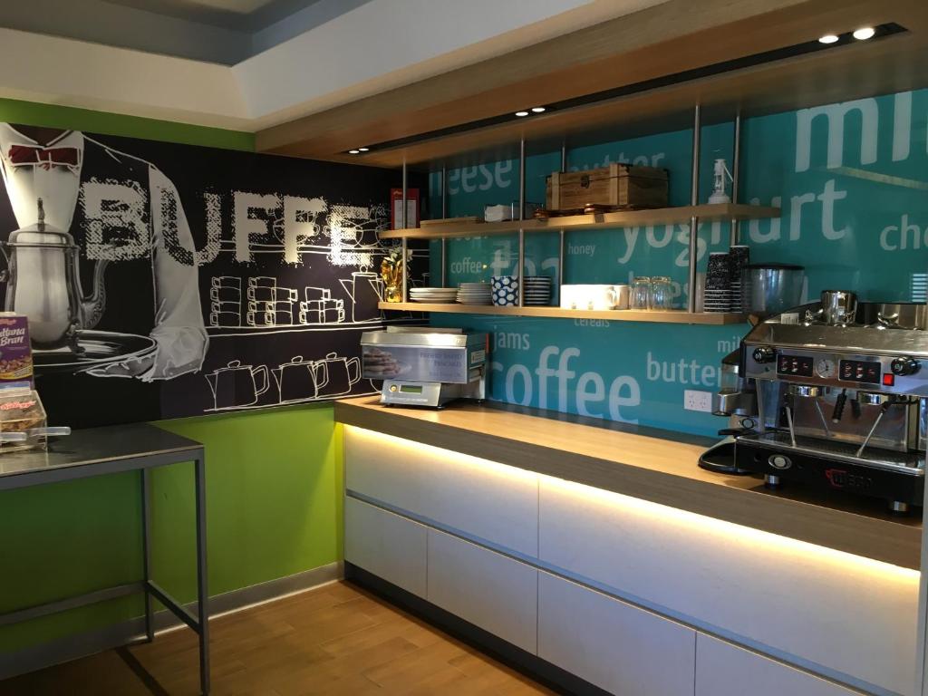 ibis Budget - Enfield - Resim 20