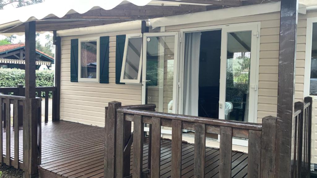 Φωτογραφία από το άλμπουμ του MOBIL HOME 6 Personnes LIT ET MIXE σε Lit-et-Mixe