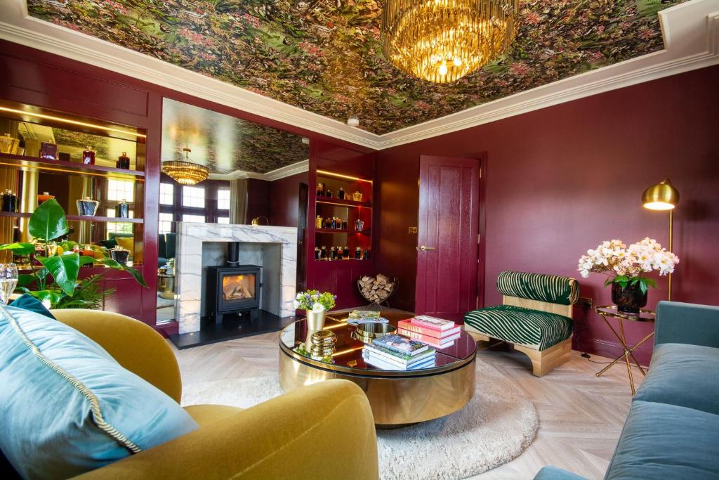 Χώρος καθιστικού στο Liongate Lodge