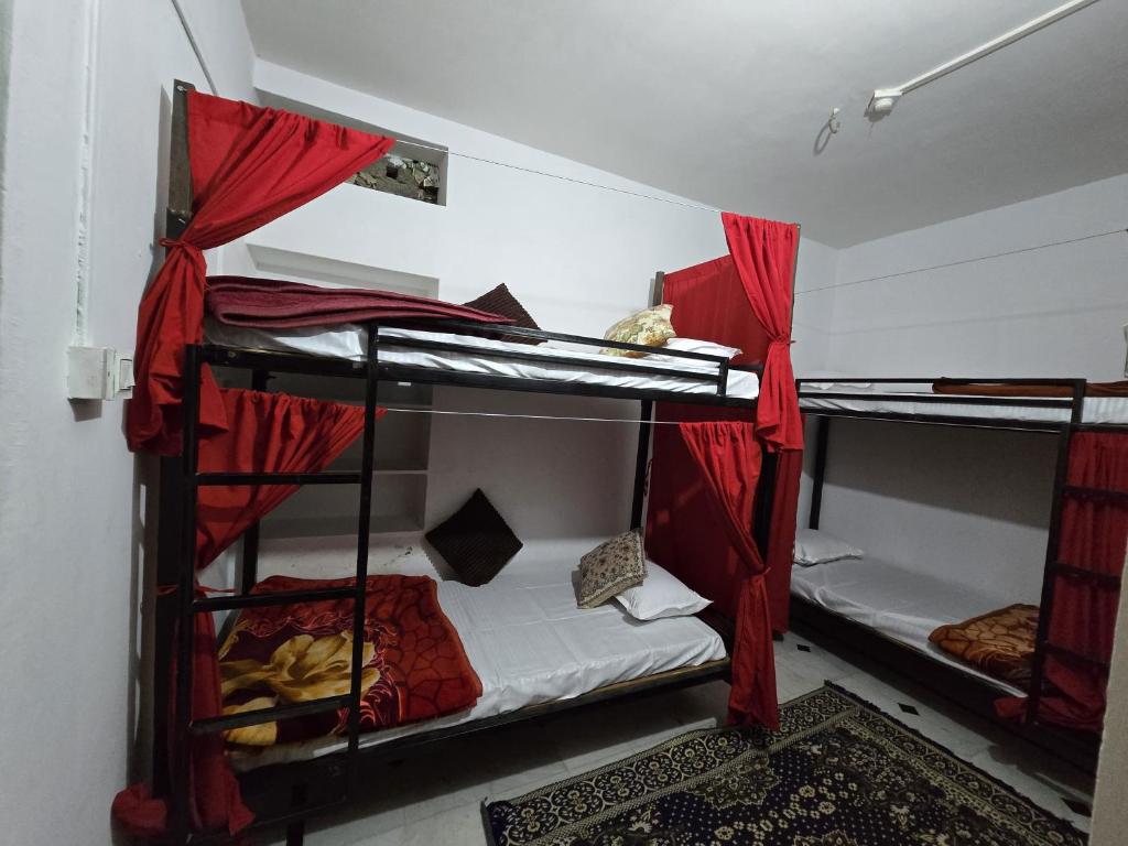 Letto o letti in una camera di Hotel Darsh Safari - Fort View