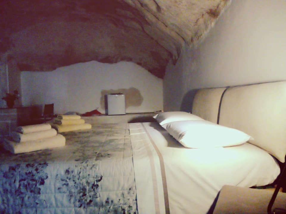 Alla dimora di Chiara Suite and Rooms - 2