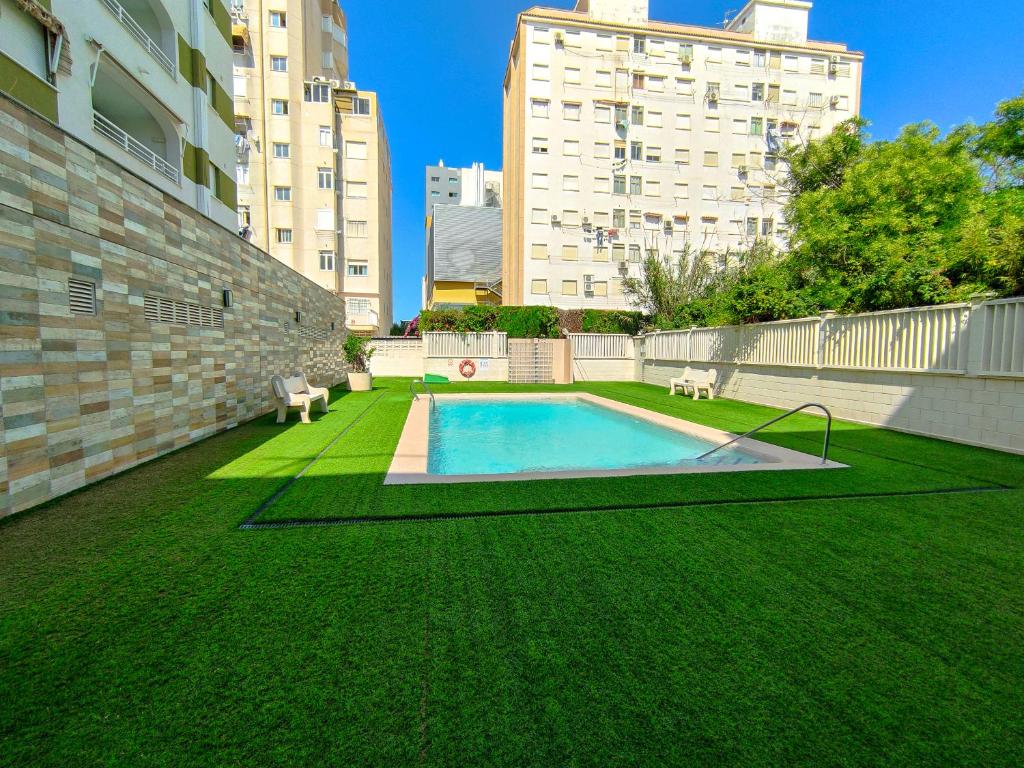 Apartamentos Gandía 3000 - Housity