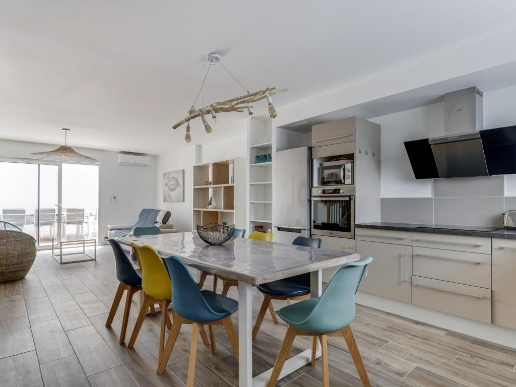 Photo de la galerie de l'établissement Duplex 6 pers proche océan, centre, WIFI, animaux OK - FR-1-521-2, à Biscarrosse-Plage