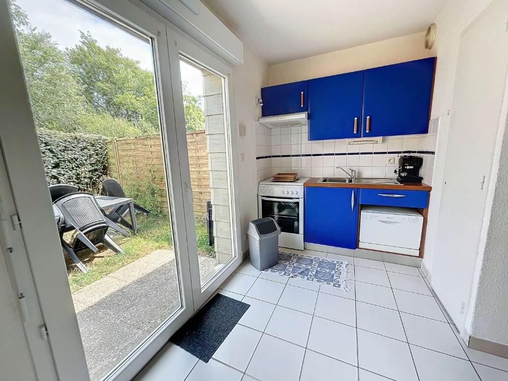 Charmante maison à 150m de la plage, 2 chambres, jardinet, proche Jullouville et St Pair-sur-Mer - FR-1-361-33 - 度假屋（4位成人）