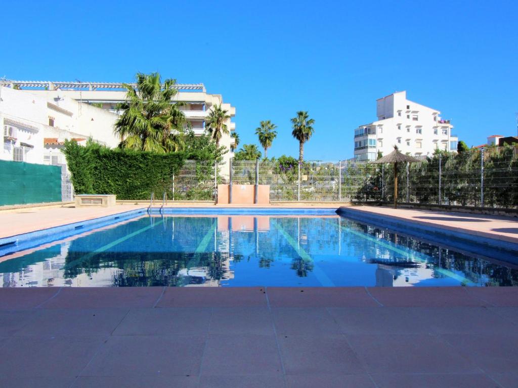 Casa cerca de parque natural: senderismo, BTT y windsurf. Terraza, piscina y cerca de la playa. - ES-258-60