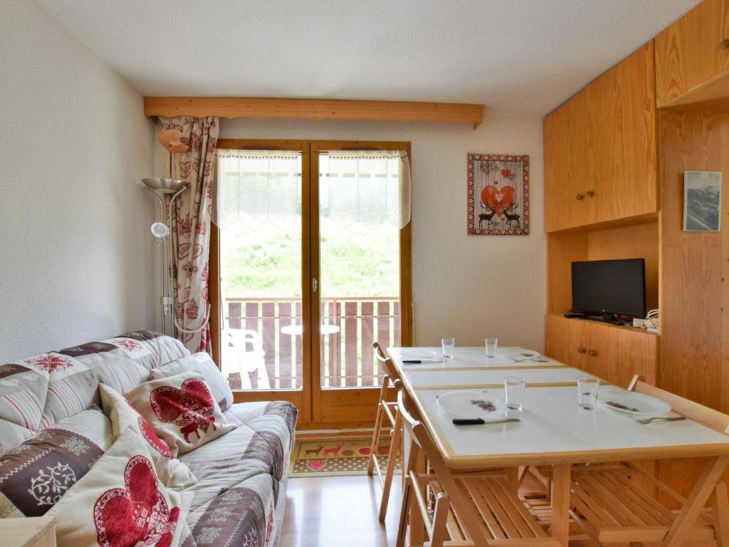 Photo de la galerie de l'établissement Appartement à Bernex près des pistes, 4 pers, balcon - FR-1-498-114, à Bernex