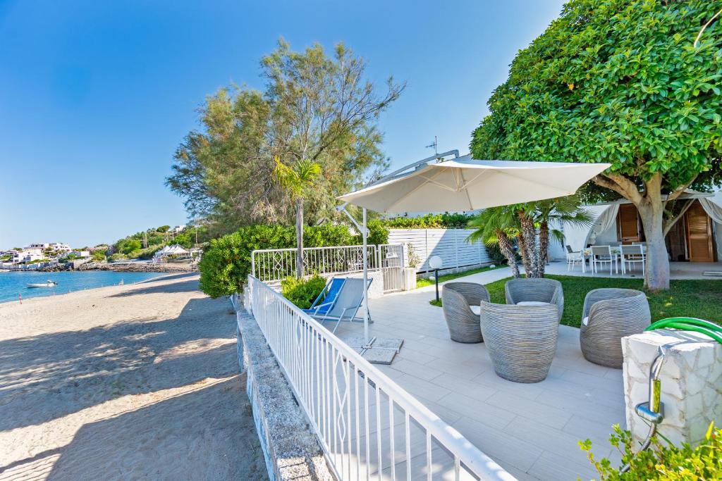 Basen w obiekcie Villa di Lusso sul Mare a Diamante - Villa Ventre lub w pobliżu