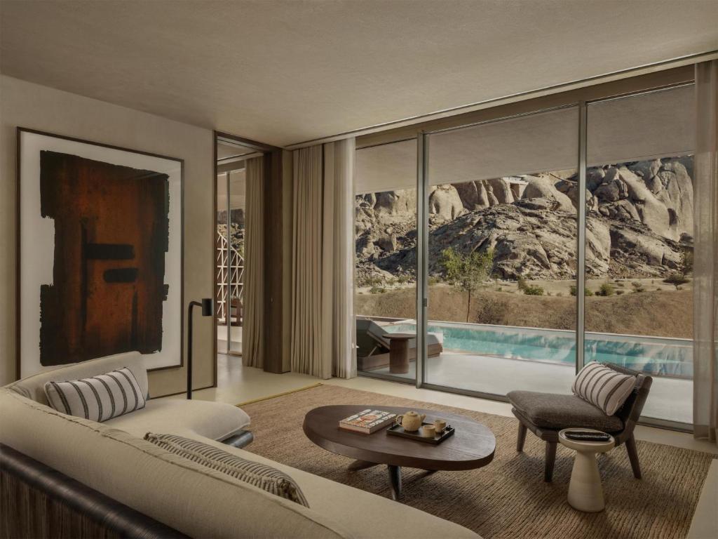 Bazén v ubytování Desert Rock Resort nebo v jeho okolí