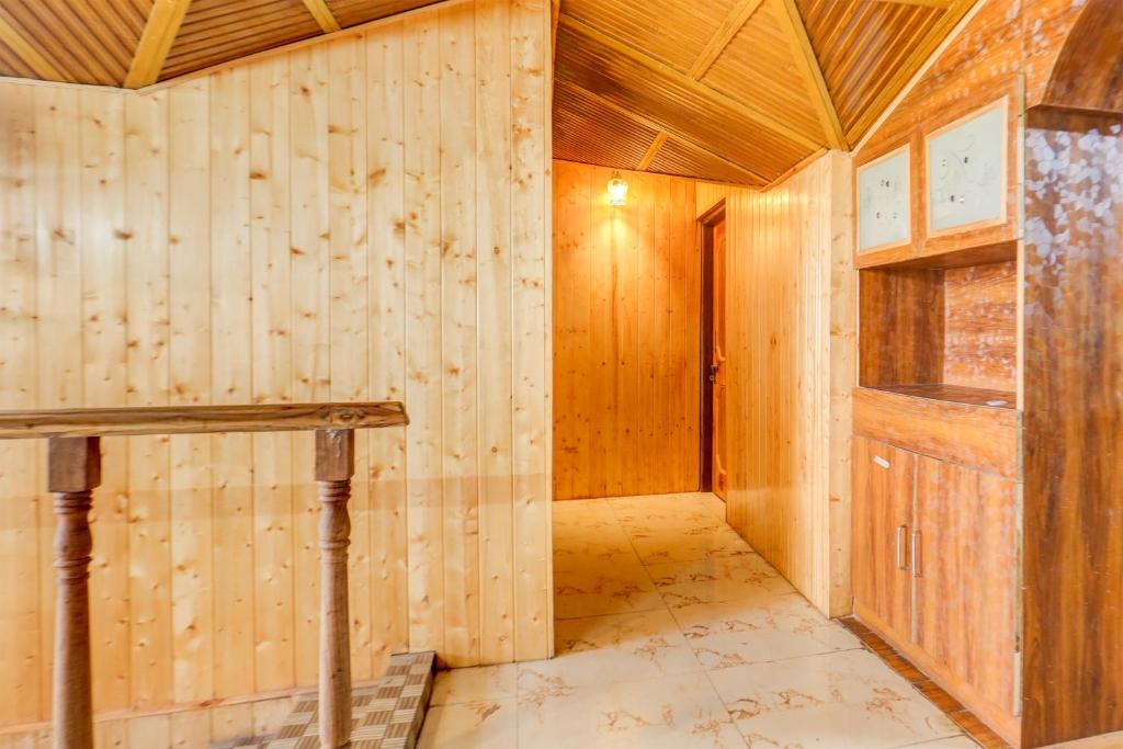 Fotografie z fotogalerie ubytování Super Hotel O Kanlog Near ISBT Shimla Formerly Pine View Homestay v destinaci Šimla