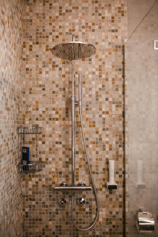 Garni Uni Elita Lux Hotel - Resim 8