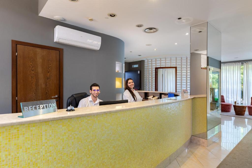 Hosté ubytování Aston Hotel