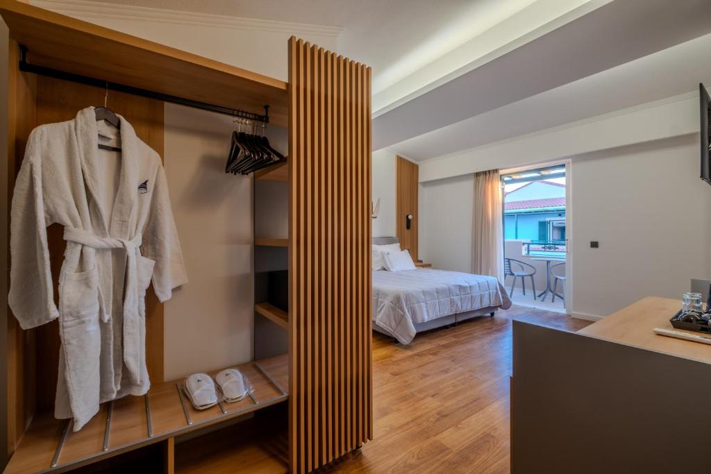 Mediterranean Beach Resort - 19