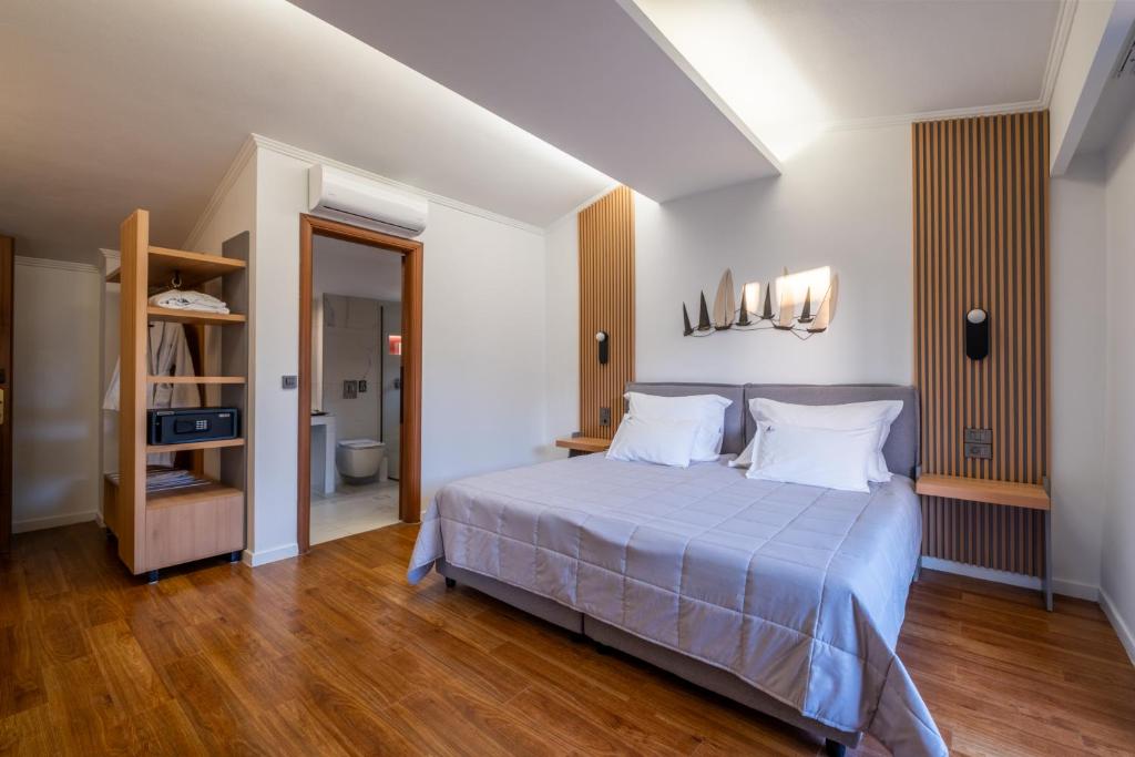 Mediterranean Beach Resort - 18