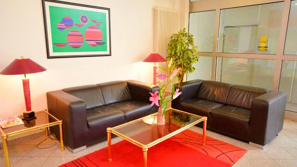 Panorama Inn Hotel und Boardinghaus - Resim 9