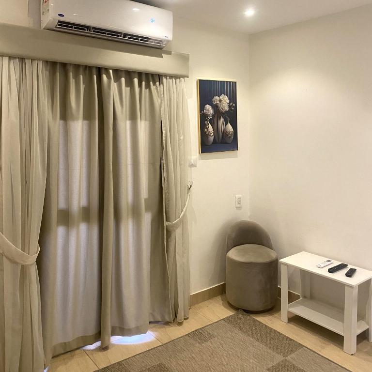 Seven Pyramids View Inn - 9