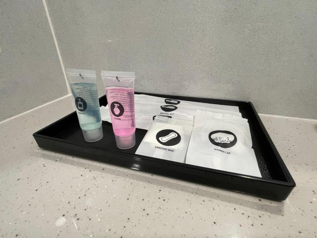 Příslušenství pro přípravu čaje a kávy v ubytování HPY Hotel