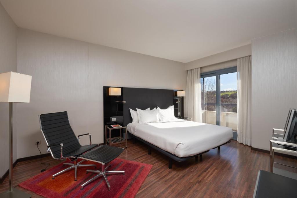 Cama o camas de una habitación en Eurostars Monte Real