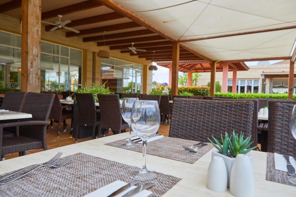 Restaurace v ubytování Zafiro Can Picafort