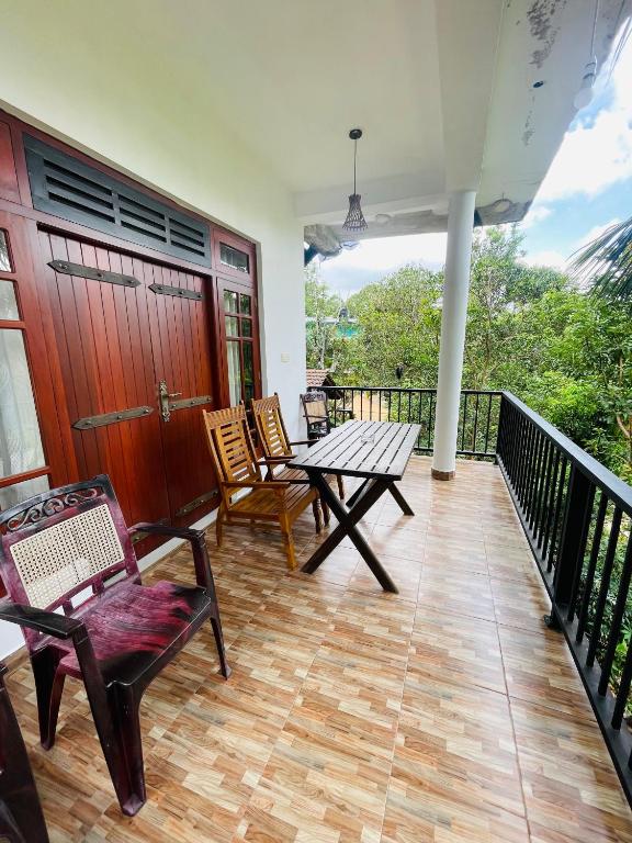 Ella Cloud Castle Homestay - 1