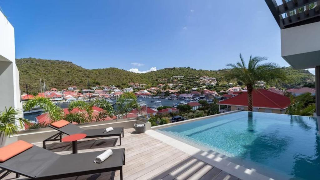 Elegant Apartment in Gustavia's Center