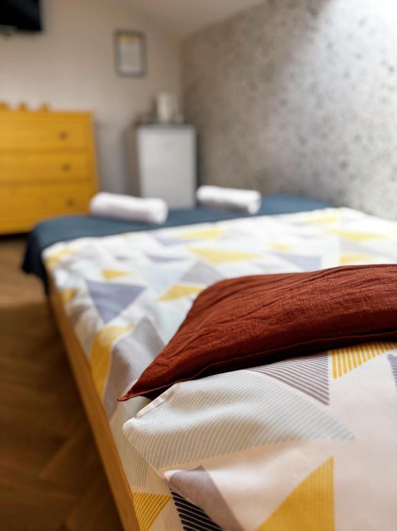 Posteľ alebo postele v izbe v ubytovaní Camper Park Radków