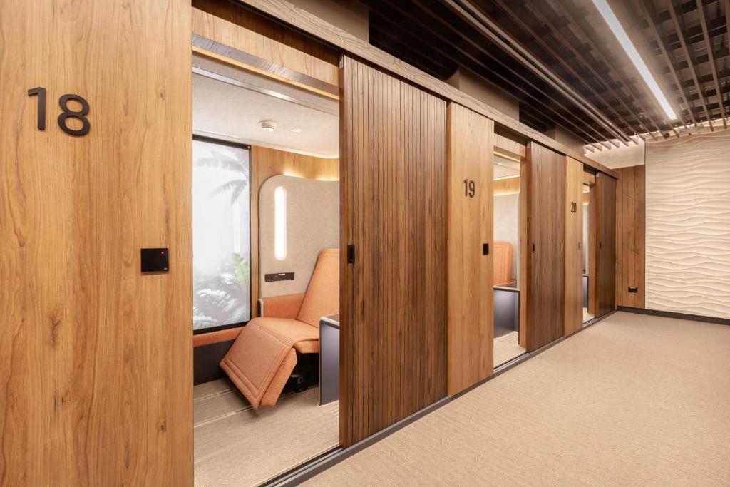 Sleepover Lima Airport